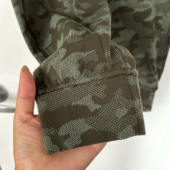 🇨🇦Lululemon Size 6 High Rise Jogger - Picture 4 of 7